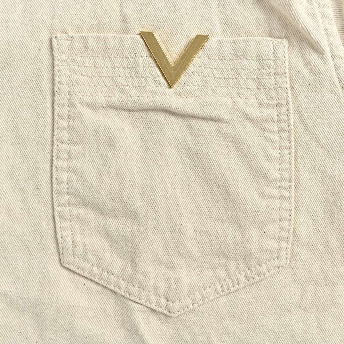 V-Logo Twill Short Sleeve Shirt | Cream