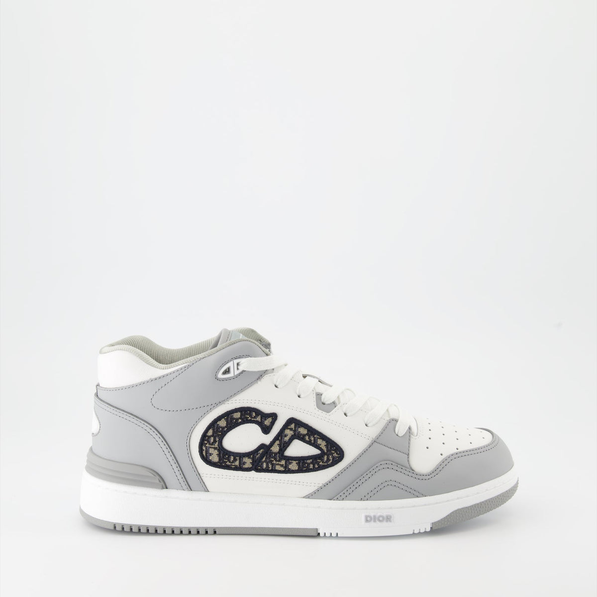 B57 Sneakers