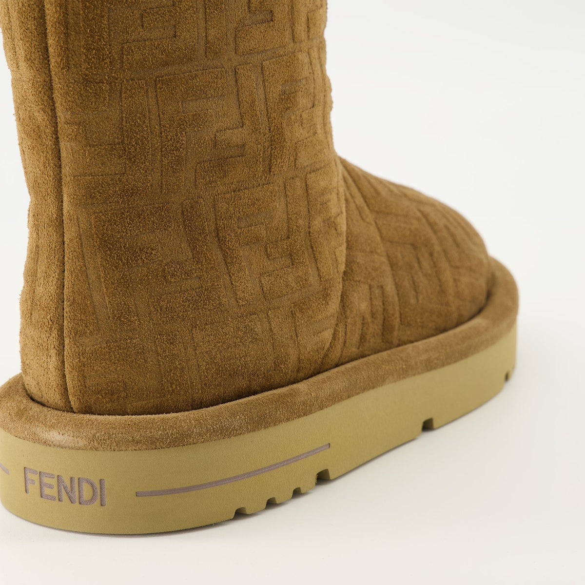 Brown Suede Après Ski Boots
