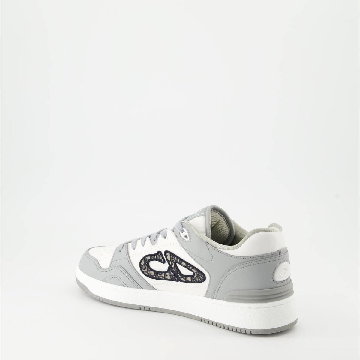 B57 Sneakers