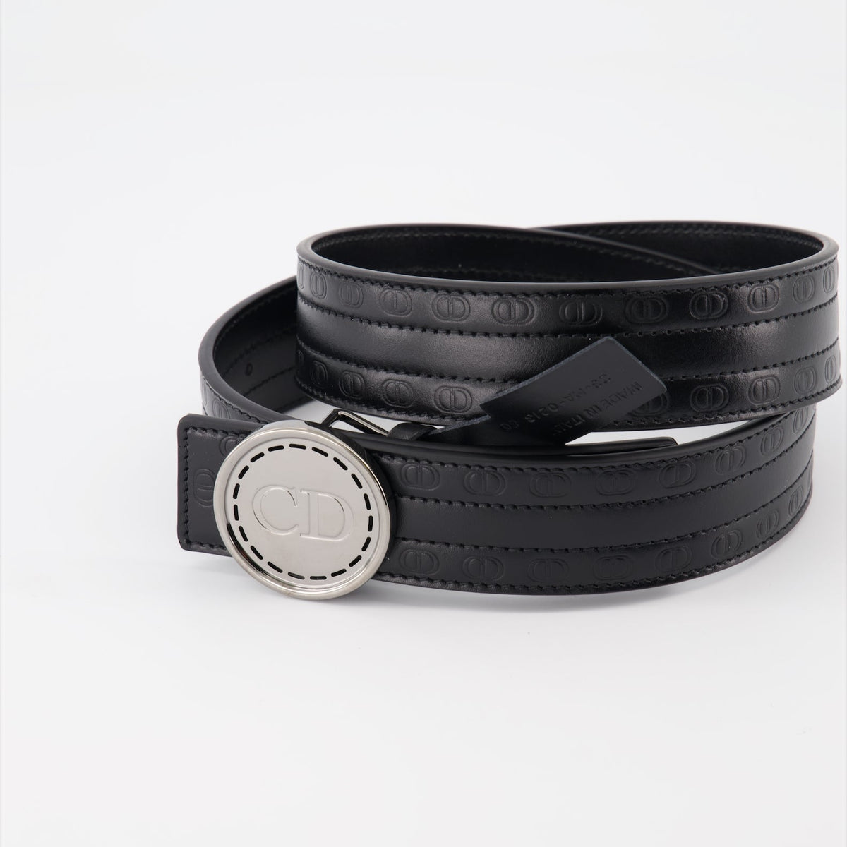 Grained logo belt