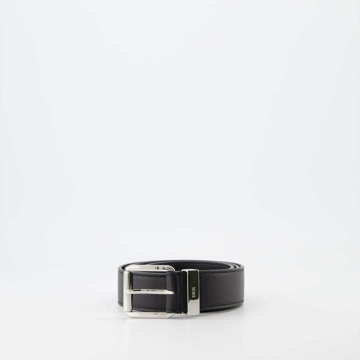Grained leather belt