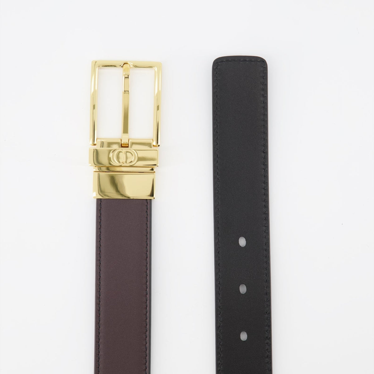 Reversible belt