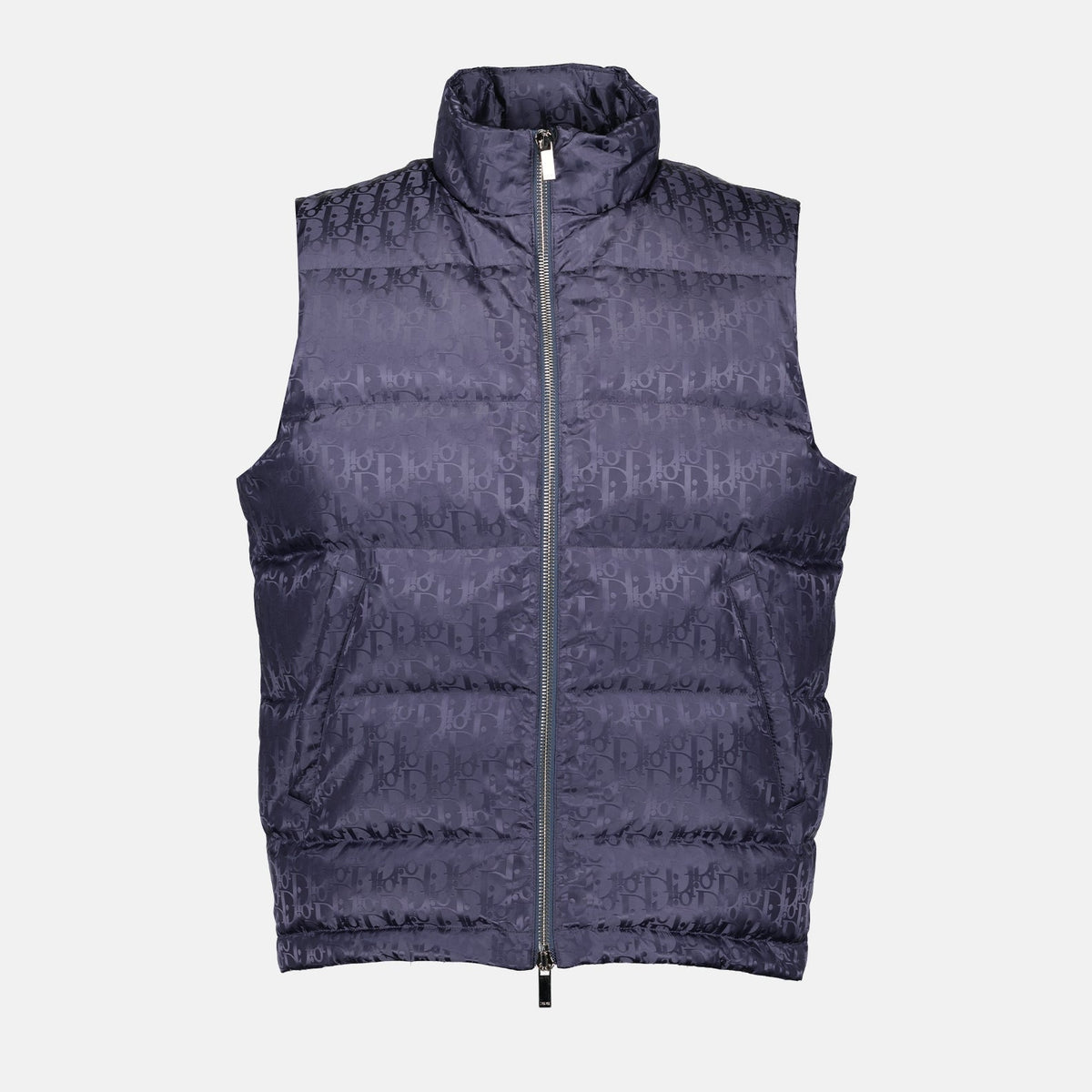 Sleeveless down jacket