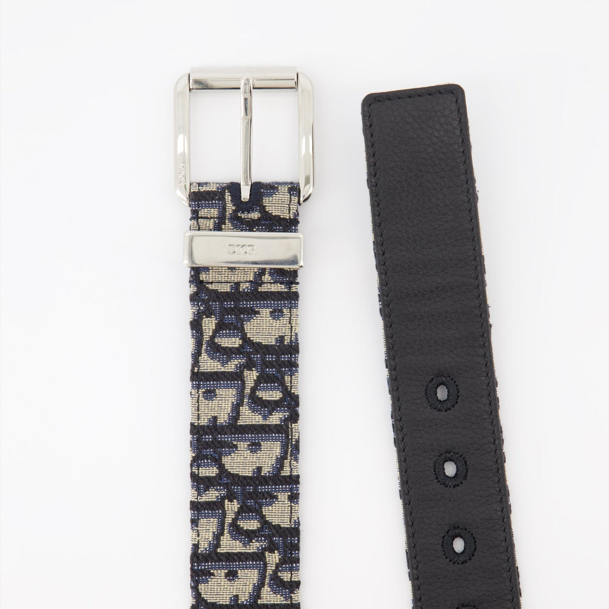 Oblique Belt