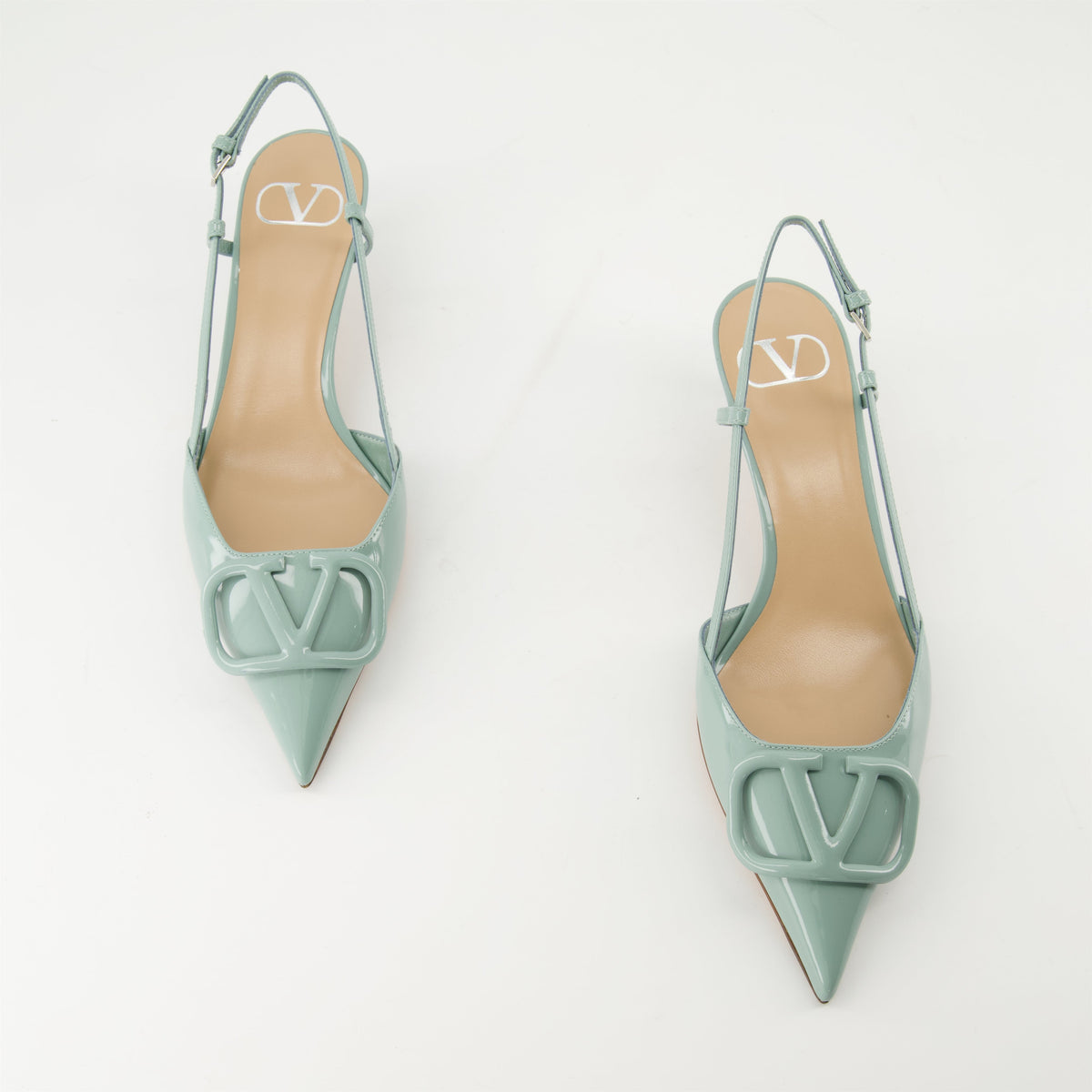 VLogo Pumps