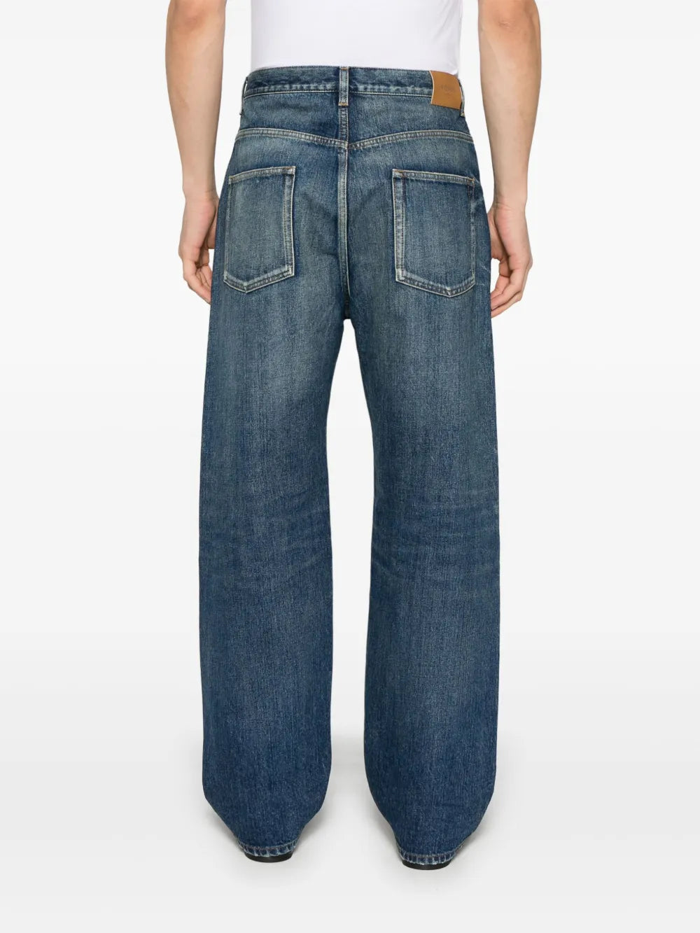 High-Waisted Jeans