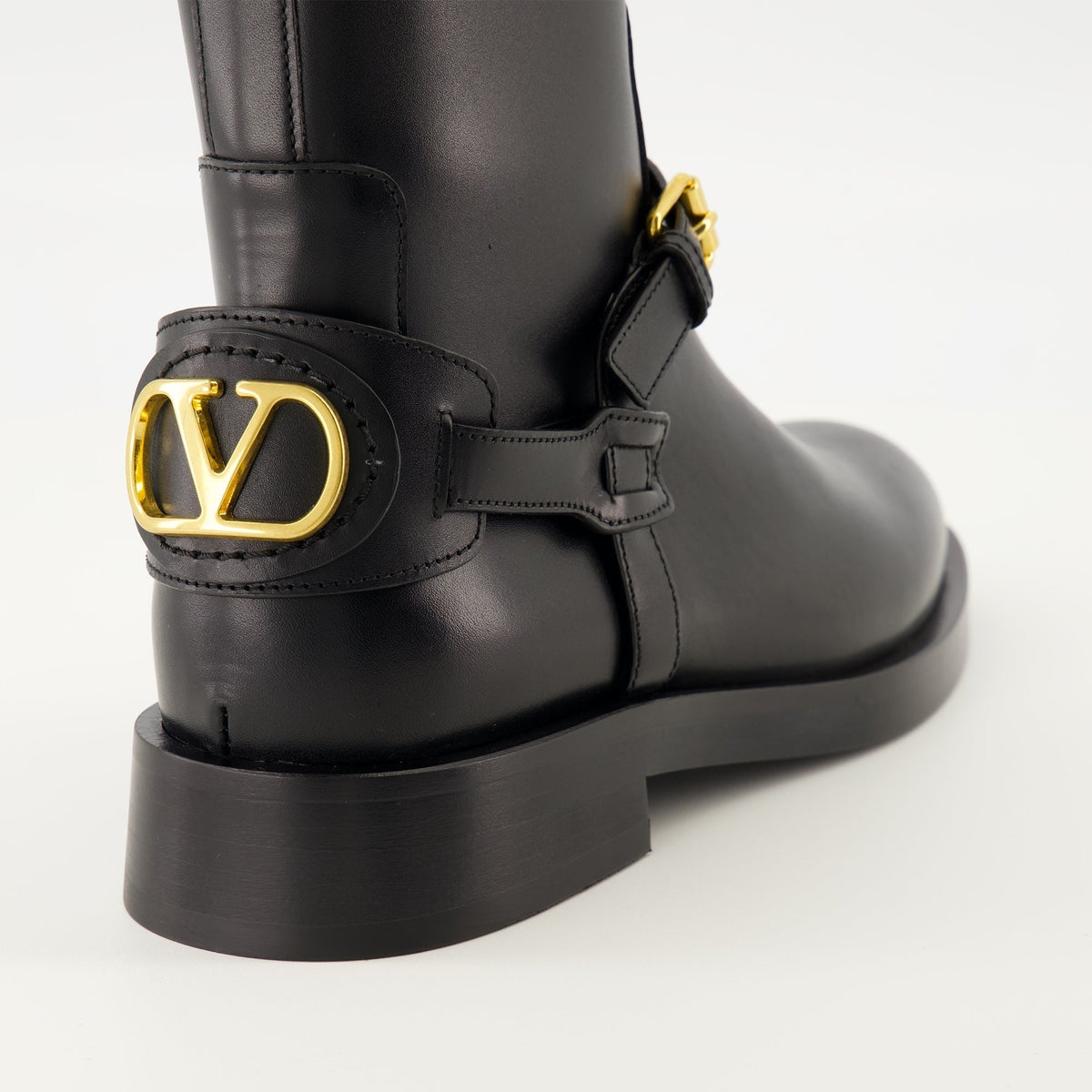 VLogo Boots