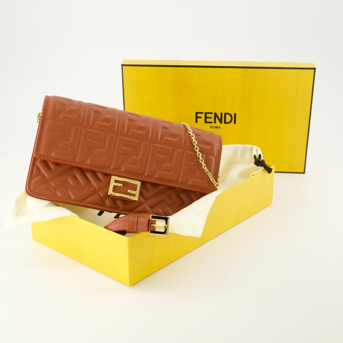 Baguette Chain Wallet