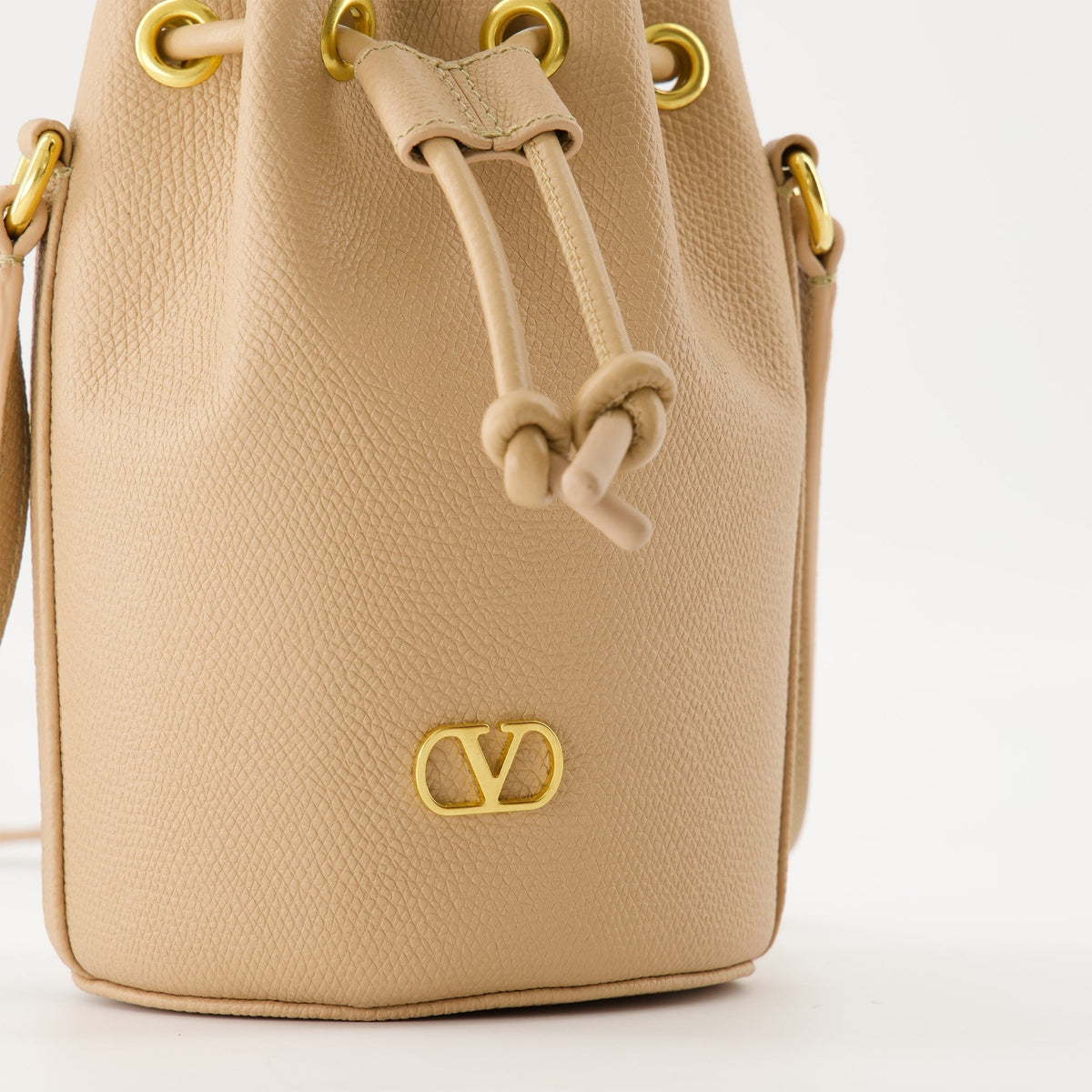 VLogo Bucket Bag