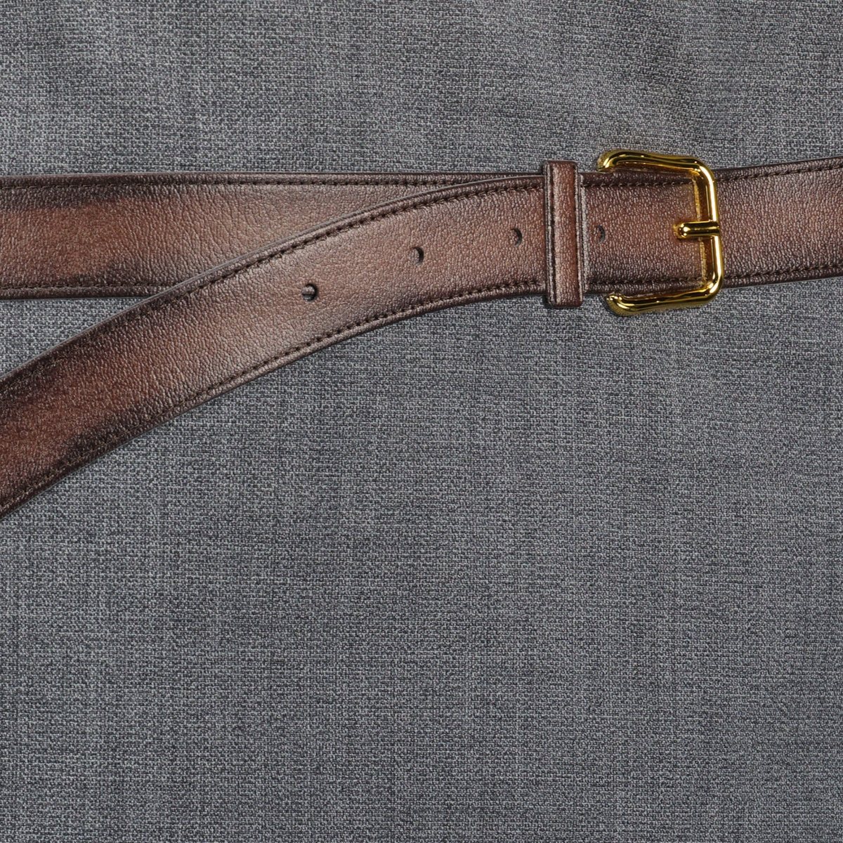 Mini skirt with belt