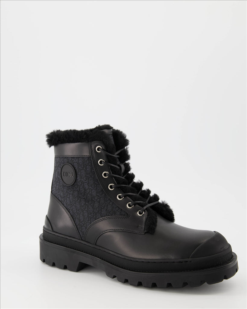 Explorer ankle boots