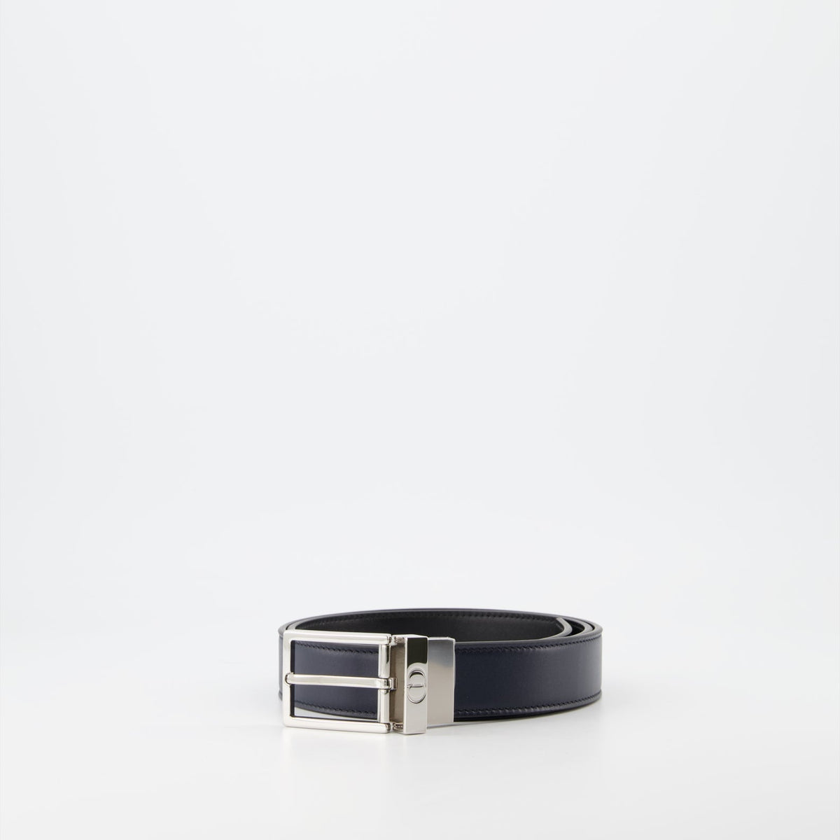 Reversible belt