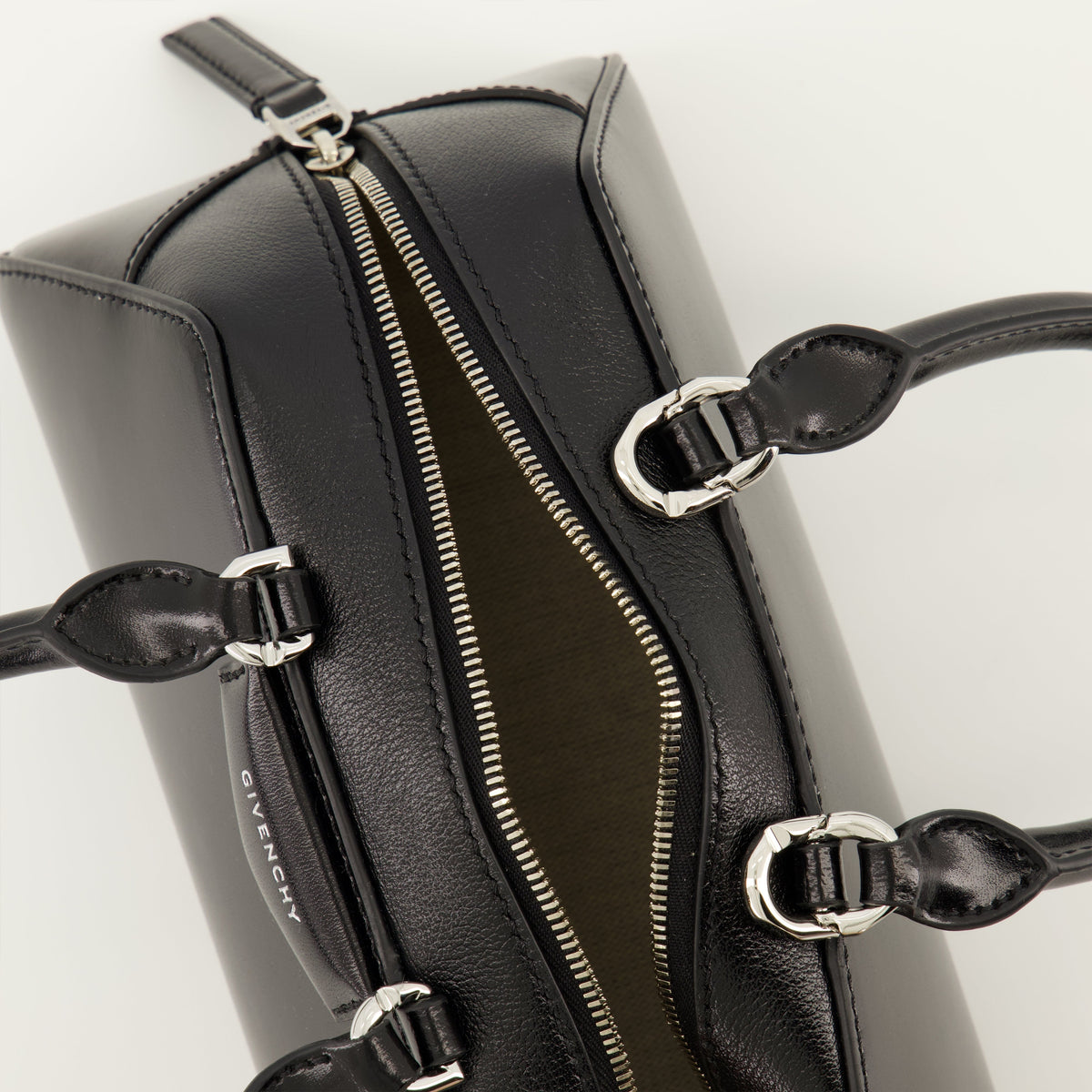 Antigona East-West mini Bag